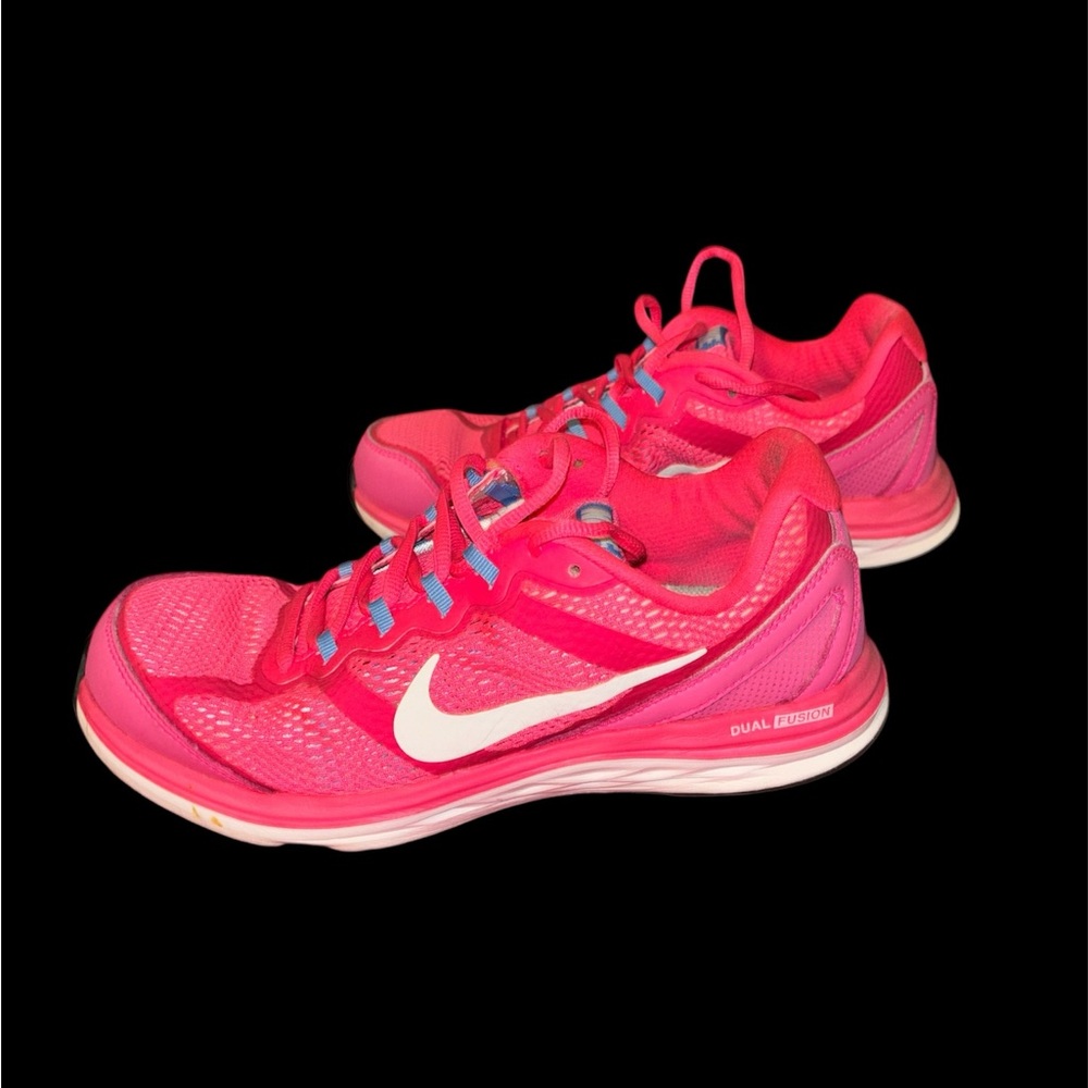 Nike shoes - Picture 2 of 5